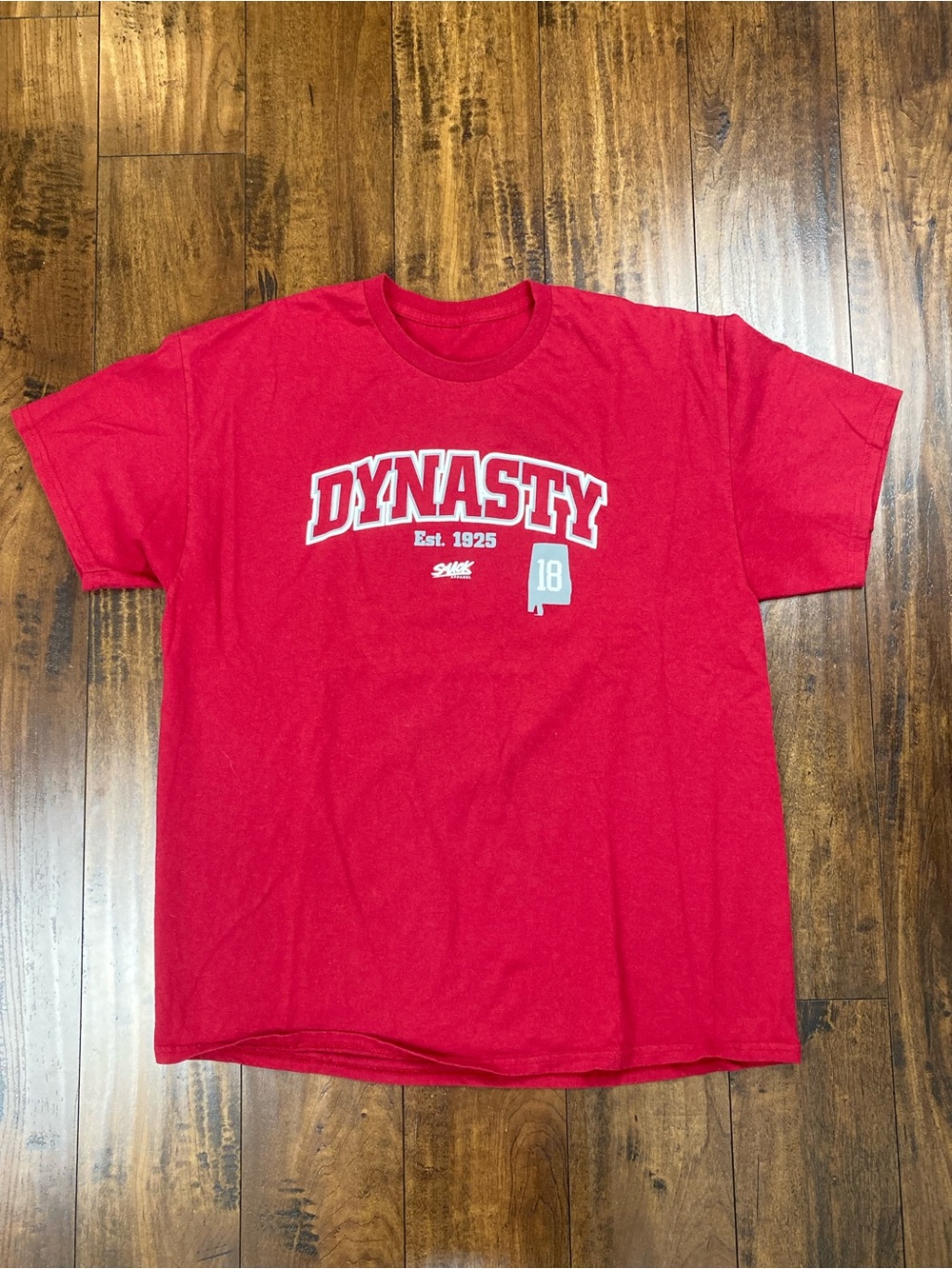 ALABAMA CRIMSON TIDE Football Dynasty Shirt They Ain’t Us Red Size Large